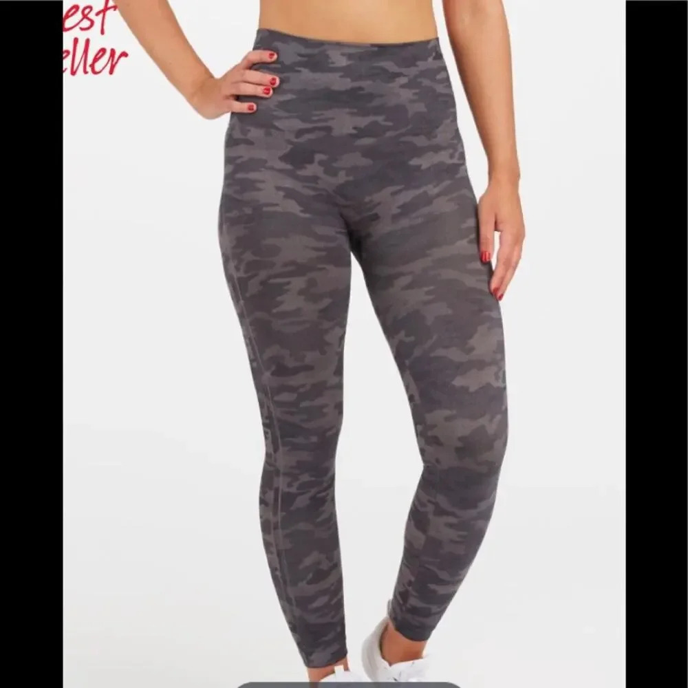Spanx Look at Me Now Seamless Gray Camo Legging S